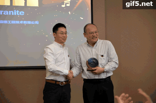 eff5c5937f5cc938c1398abdfe3b1c96.gif eff5c5937f5cc938c1398abdfe3b1c96.gif